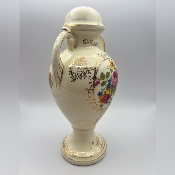 Vintage Japanese Hand painted Floral Porcelain Urn Vase - Picture 4 of 10